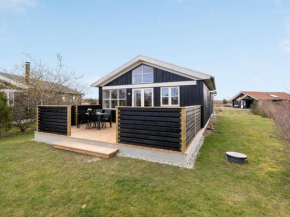 Holiday Home Evin - 800m from the sea by Interhome Bogø By